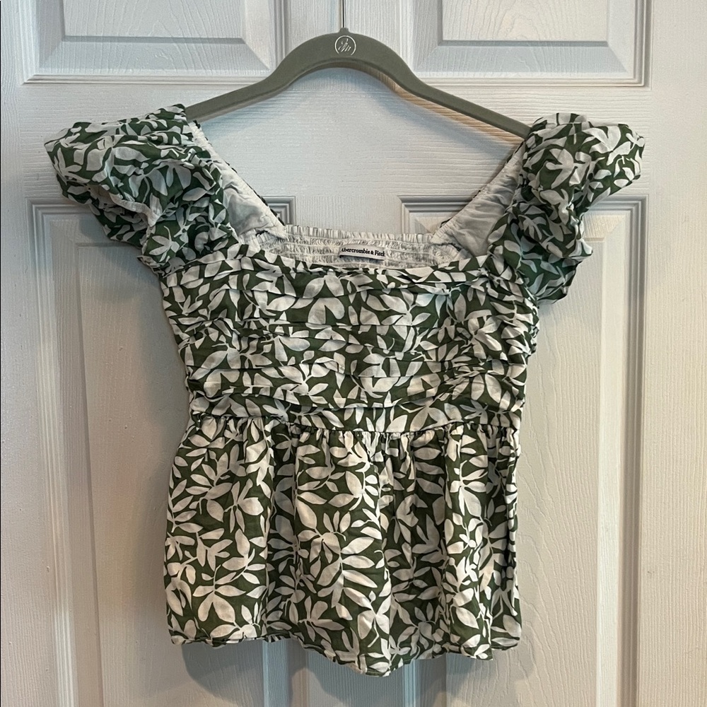 Abercrombie & Fitch Leaf Print Blouse - Picture 1 of 7